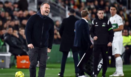 هانز فليك يتحدث في المؤتمر الصحفي بعد مباراة برشلونة وإلتشي في الدوري الإسباني