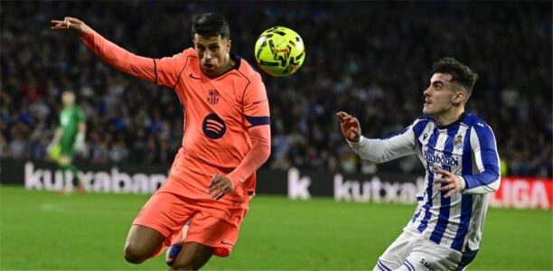 جواو كانسيلو بقميص برشلونة في أول مشاركة له ضد ريال سوسيداد بالدوري الإسباني