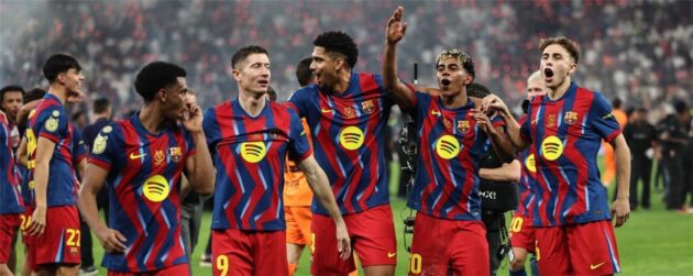 اللاعب الشاب درو فرنانديز موهبة برشلونة يقترب من الانضمام لنادي باريس سان جيرمان الفرنسي