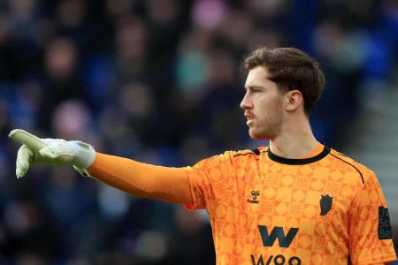 لاعبو سندرلاند وبيرنلي في ملعب ستاديوم أوف لايت خلال مباراة الدوري الإنجليزي