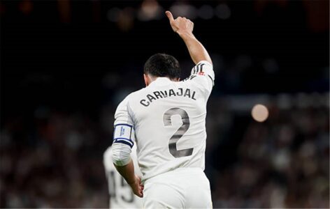 داني كارفاخال قائد ريال مدريد في ملعب سانتياغو برنابيو