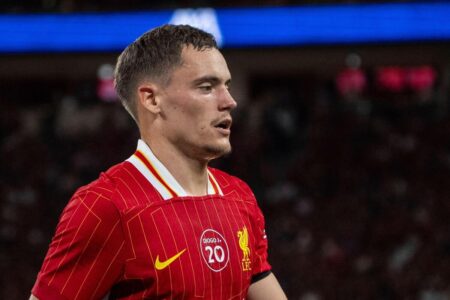 فلوريان فيرتز بقميص ليفربول في الدوري الإنجليزي الممتاز