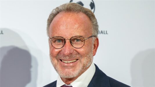 كارل هاينز رومينيجه يتحدث عن هانز فليك وخوان لابورتا وفينيسيوس جونيور