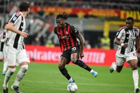مباراة ميلان ويوفنتوس في الدوري الإيطالي بملعب سان سيرو