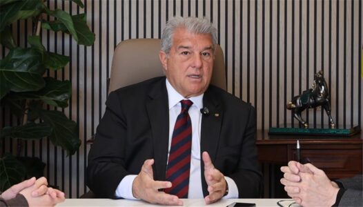 خوان لابورتا يتحدث عن مستقبل هانز فليك مع نادي برشلونة