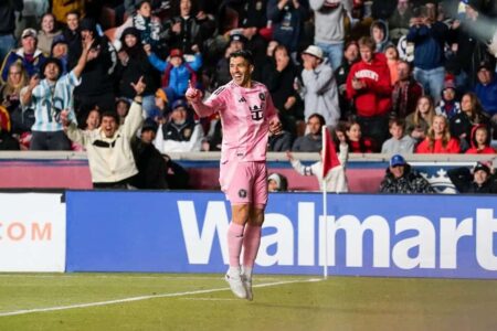 لويس سواريز يحتفل بهدفه الرائع مع إنتر ميامي ضد ريال سولت ليك